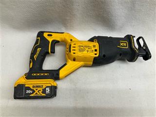 DEWALT DCS382